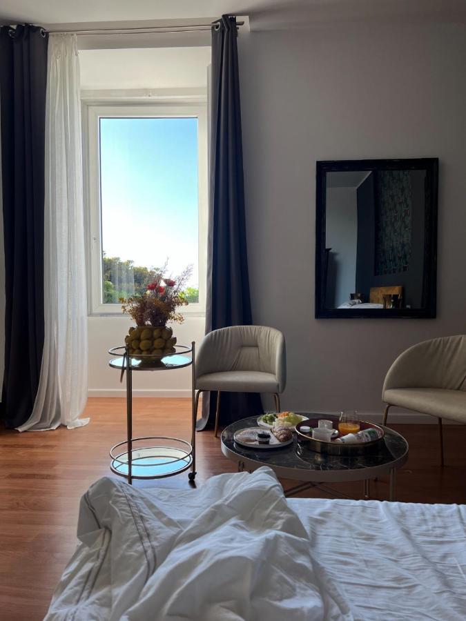 Mareluna Rooms Naples Extérieur photo