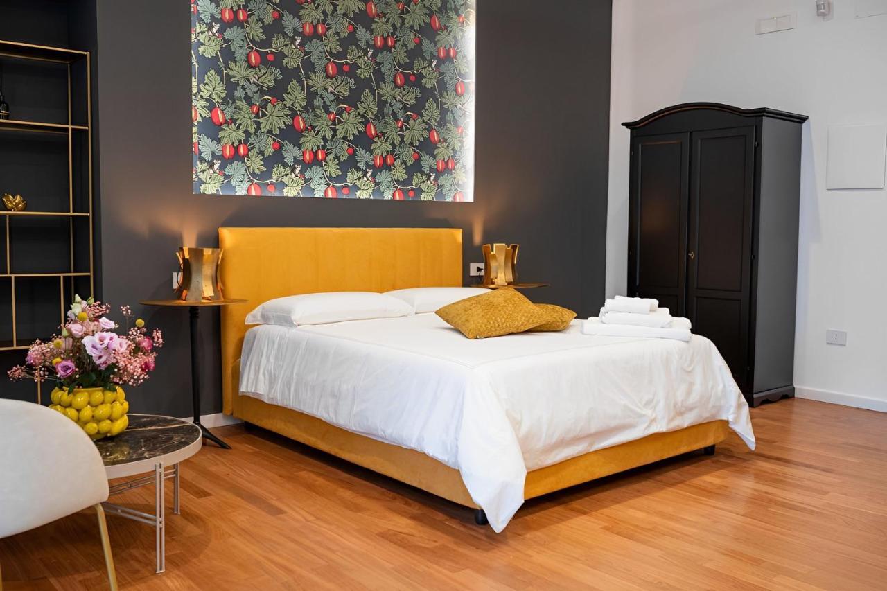 Mareluna Rooms Naples Extérieur photo